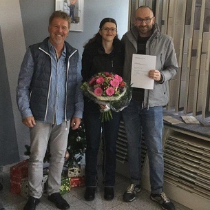 Traditionelle Verlosung eines Reisegutscheins bei der Fa. Fliesen Grandpair GmbH Traditionelle Verlosung eines Reisegutscheins bei der Fa. Fliesen Grandpair GmbH